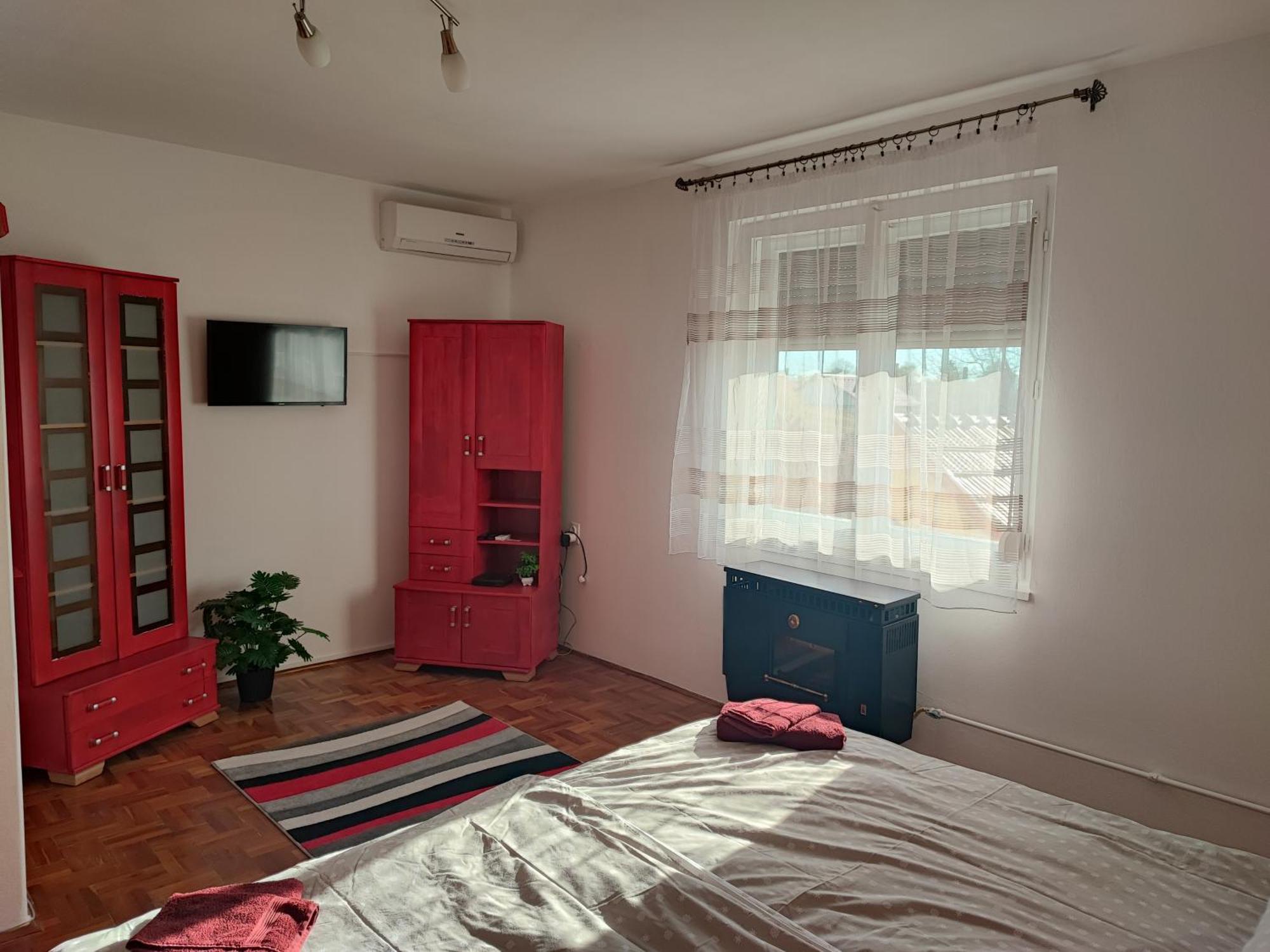 Szaffi Apartman Hajdúszoboszló Exteriör bild